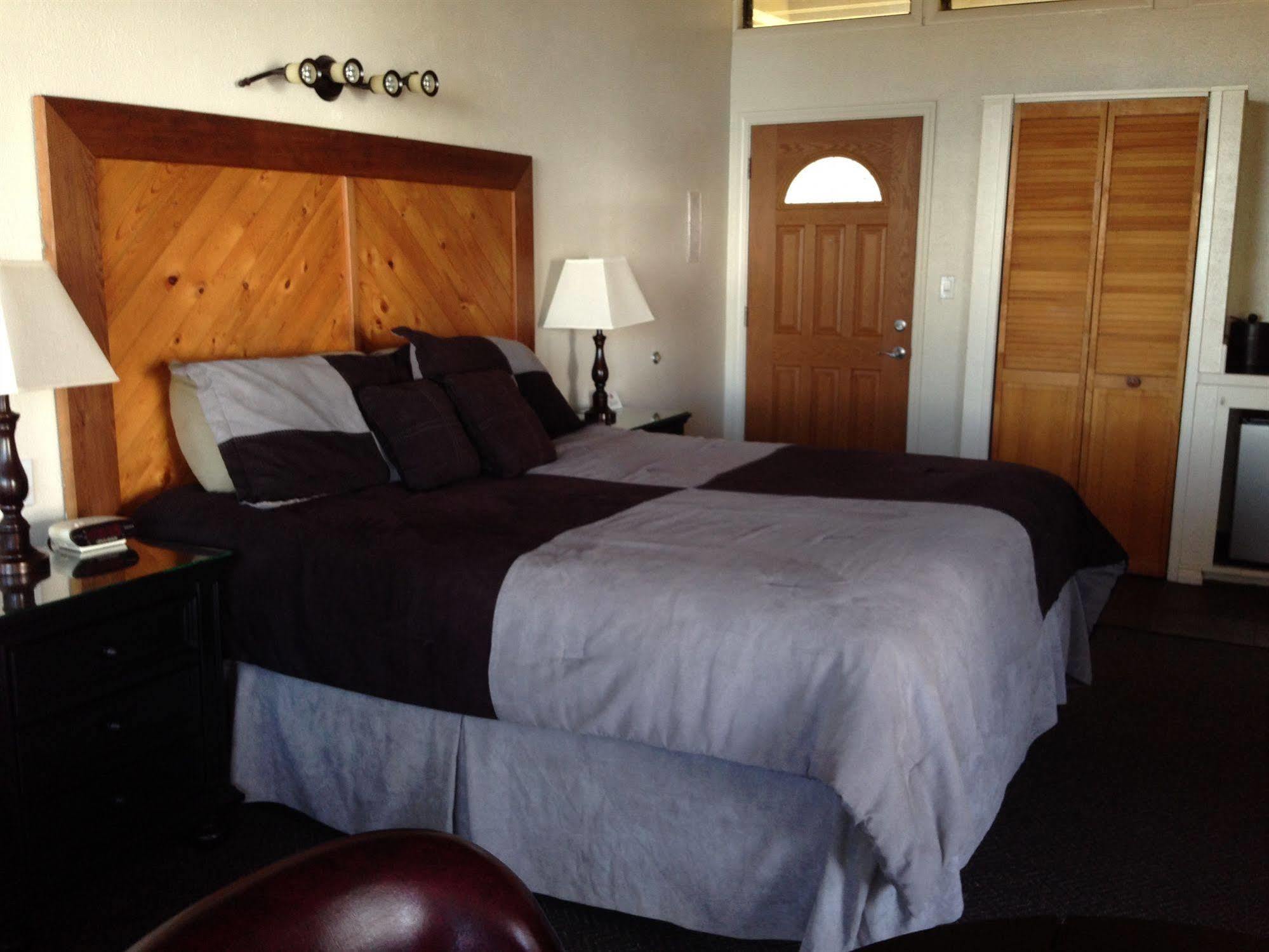 Fort Ross Lodge 詹纳 外观 照片