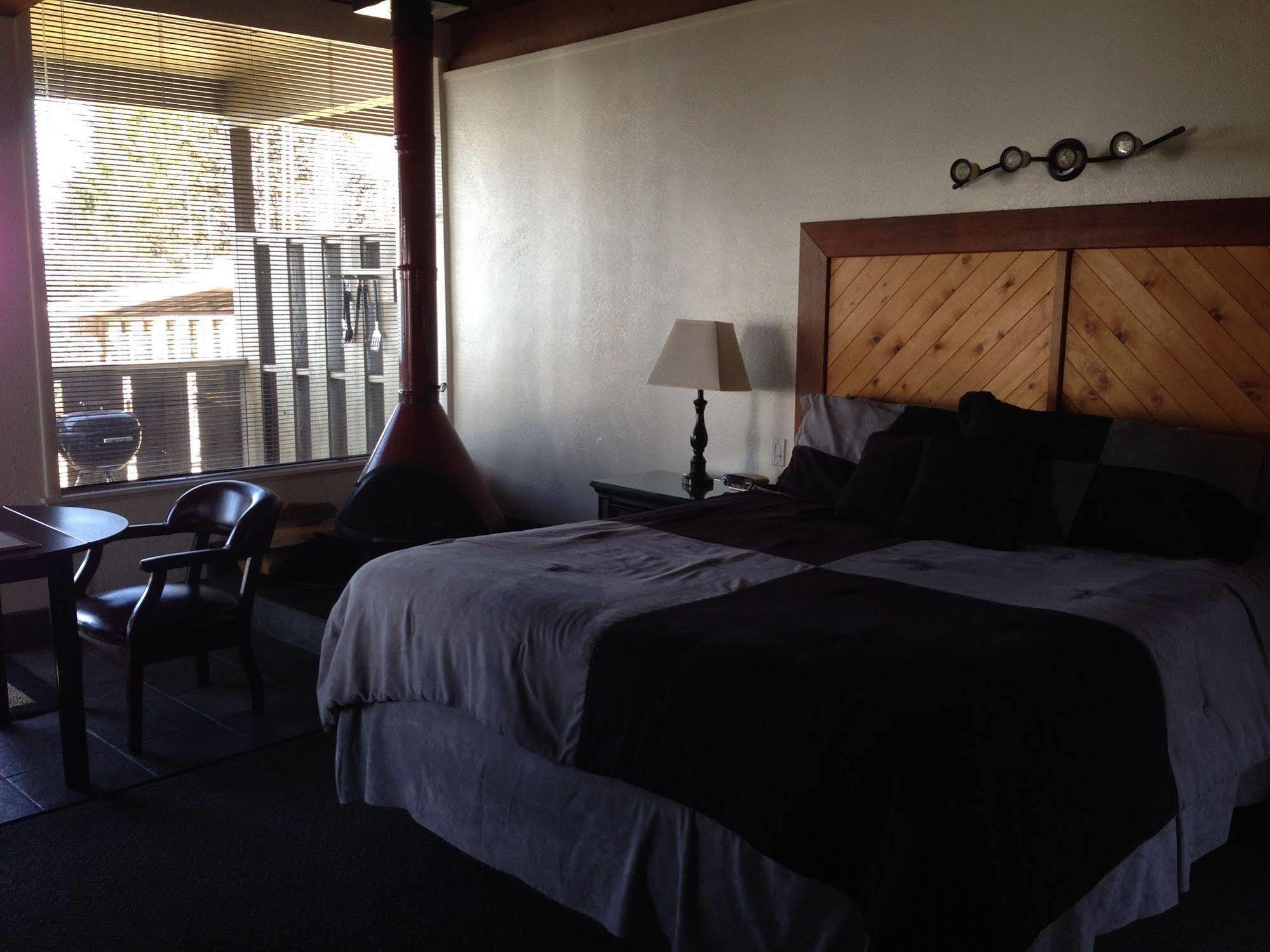 Fort Ross Lodge 詹纳 外观 照片