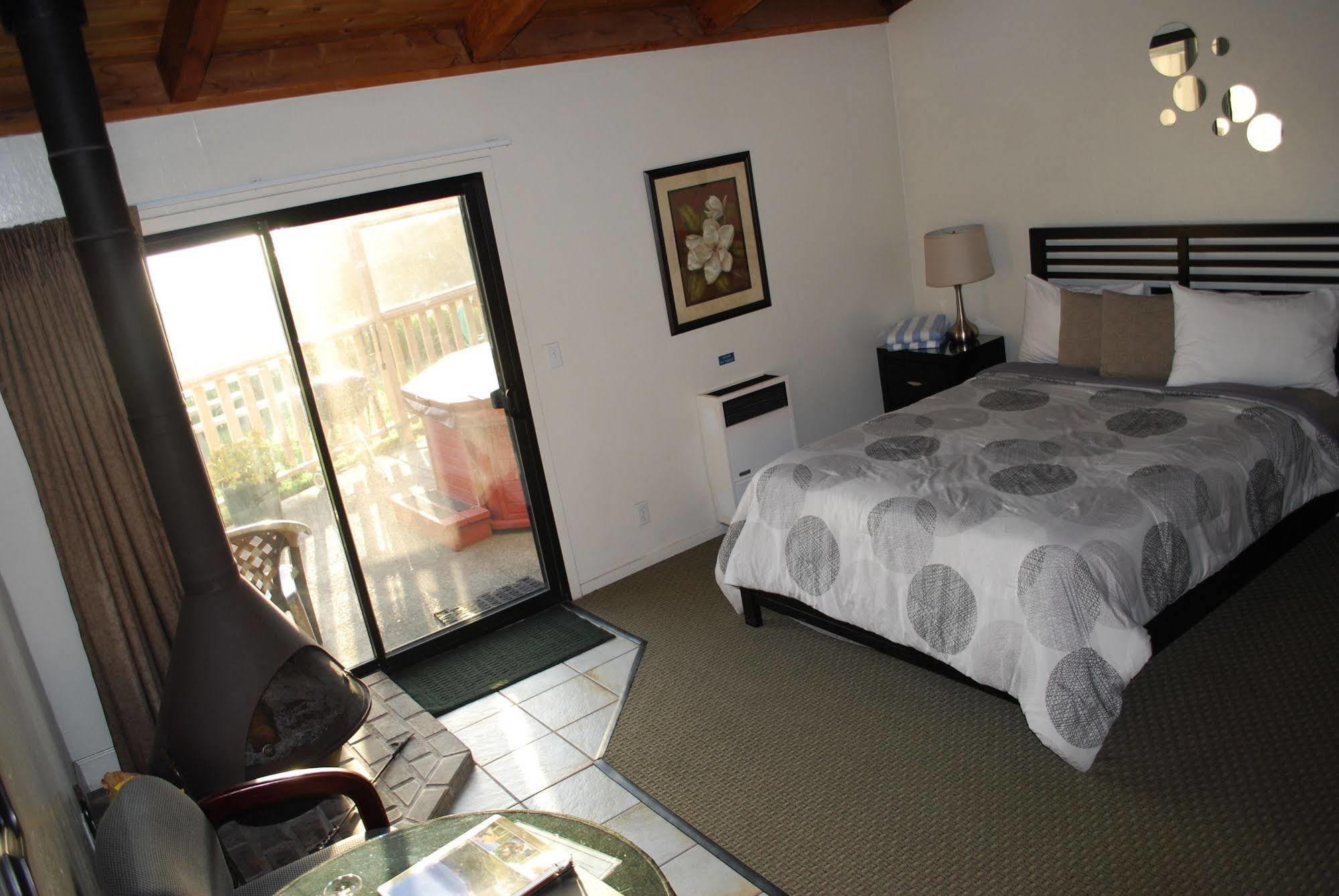 Fort Ross Lodge 詹纳 外观 照片